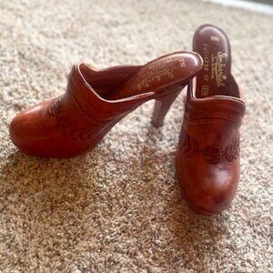 RARE VINTAGE 70s Brazilian Clog Heels Size US 9